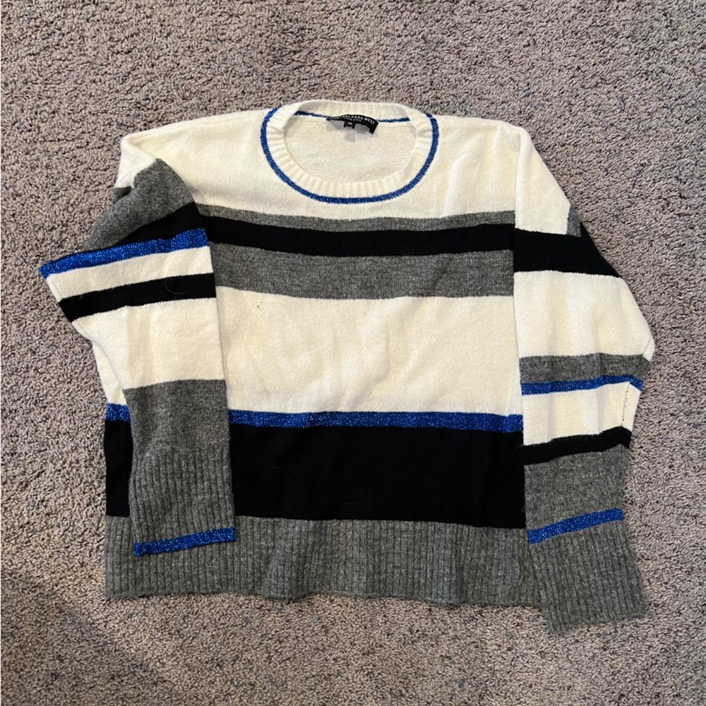 Broad Crewneck Sweater. Central Park West. Black Combo. Size M.